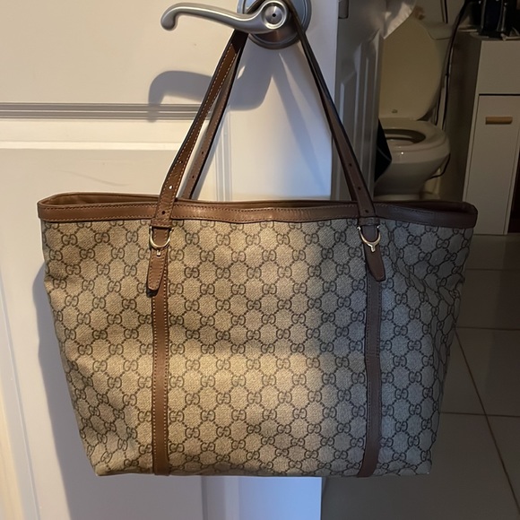 Authentic gucci GG medium totes - Picture 13 of 15